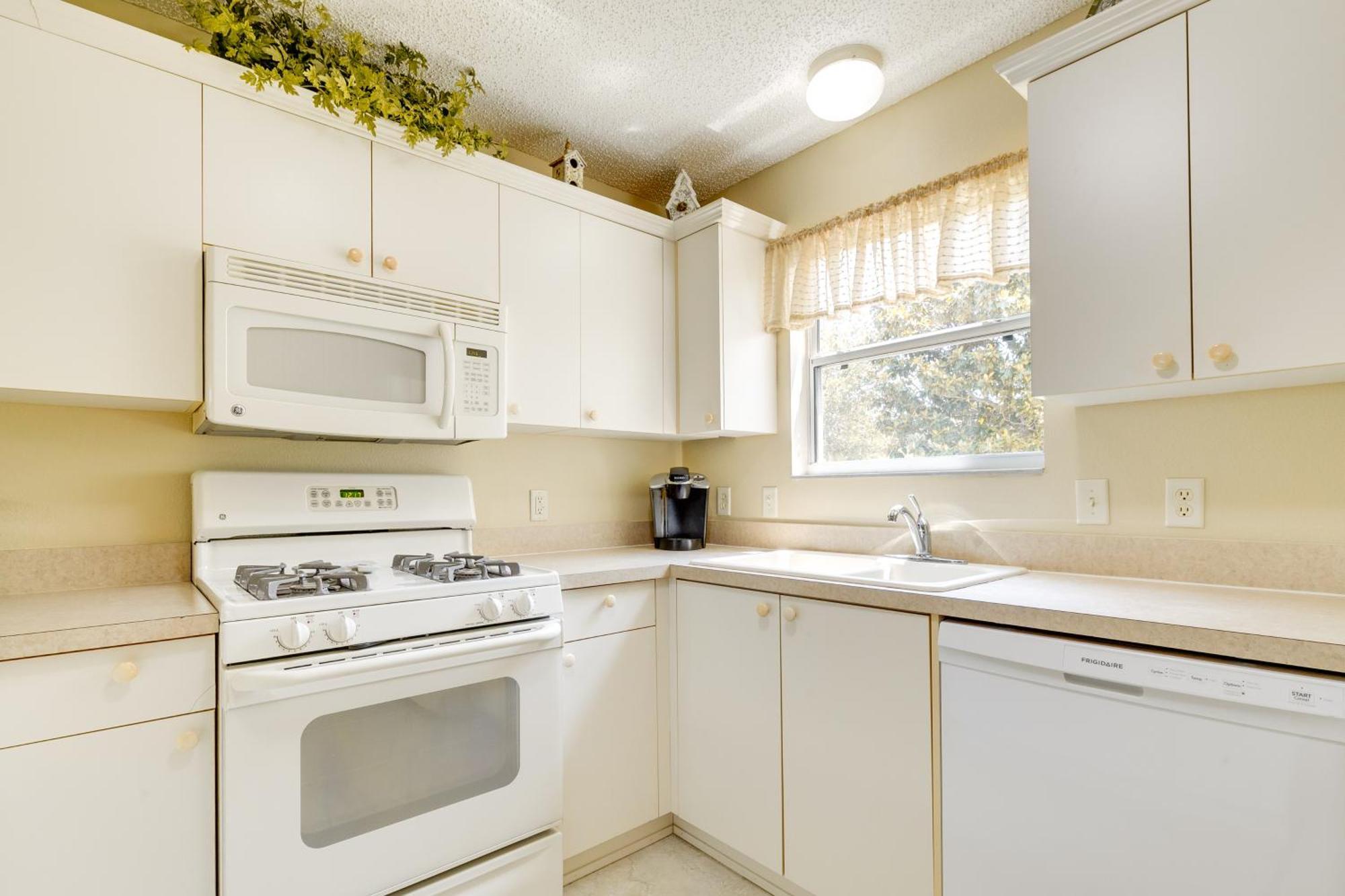 The Villages Vacation Rental With Lanai And Golf Cart! Exterior photo